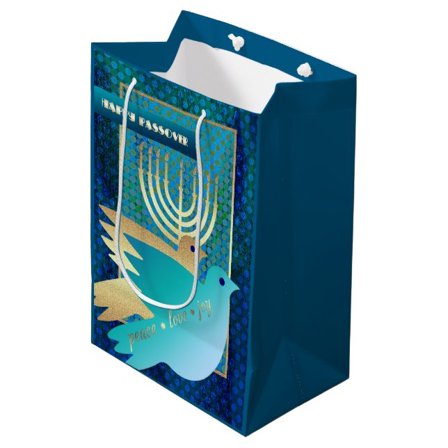 Happy Pessach. Menorah und Friedenstruppen Mittlere Geschenktüte (Vorderseite Schrägansicht)