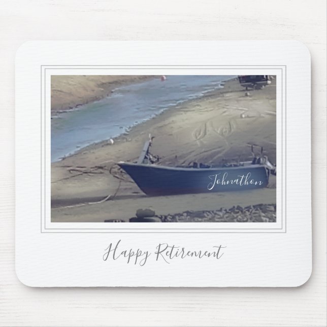 Happy Ruhestand Cornish Fischerboot am Strand Mousepad (Vorne)