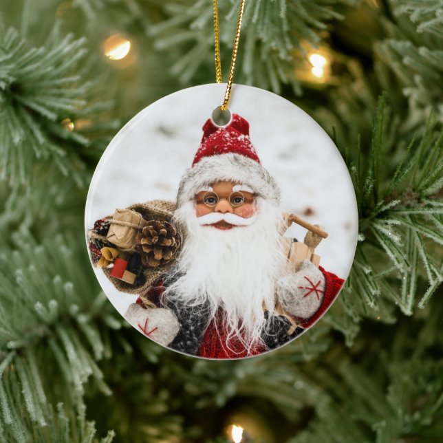 Happy Santa Claus Doll on Snow Keramik Ornament (Baum)