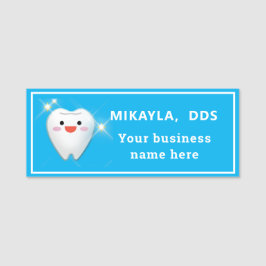 Happy Shiny Tooth Dental   Namensschild