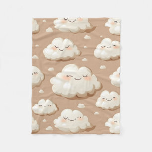 Happy Sleepy Clouds Fleecedecke