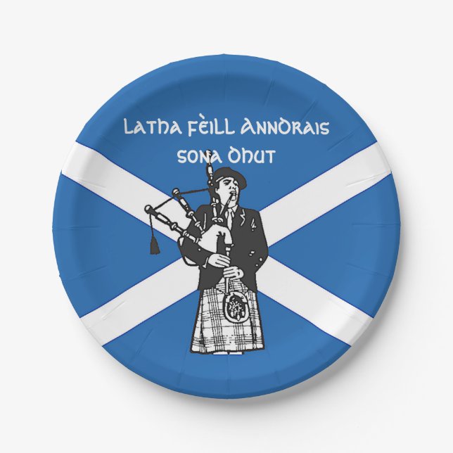 Happy St Andrews Day Flag Bagpiper Small 7" Pappteller (Vorderseite)