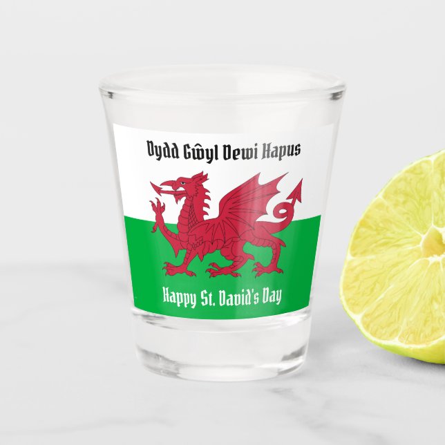 Happy St. David's Day Red Dragon Welsh Flag Schnapsglas (Vorderseite)