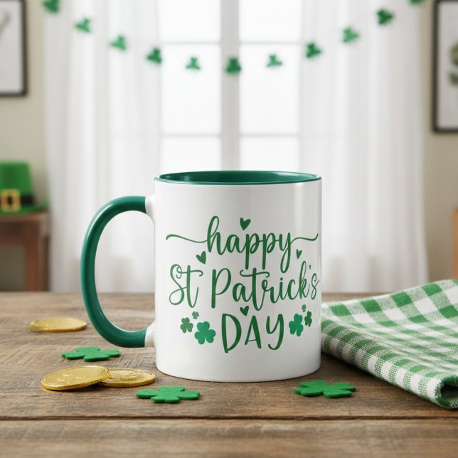Happy St Patrick's Day Green Kleeblatts and Hearts Tasse (Happy St Patrick's Day Green Shamrocks and Hearts Mug)