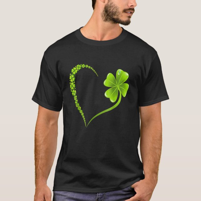 Happy St Patrick's Day Irish Kleeblatt Herzfamilie T-Shirt (Vorderseite)