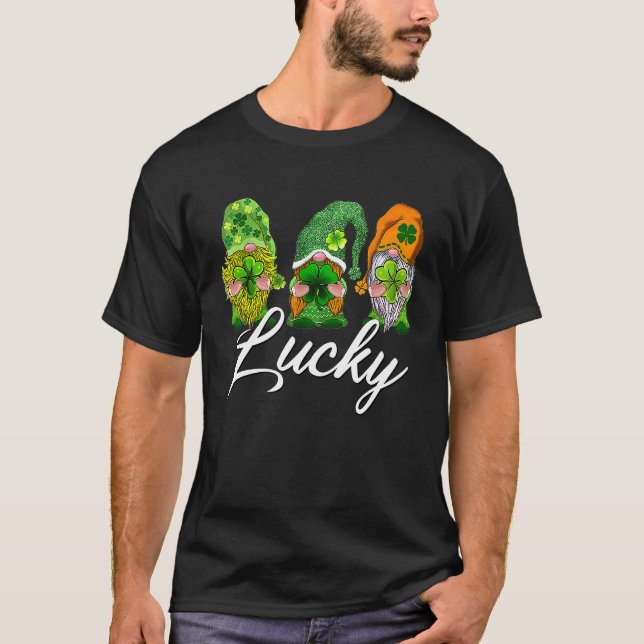 Happy St Patrick's Day Three Gnomes Lucky Green Sh T-Shirt (Vorderseite)