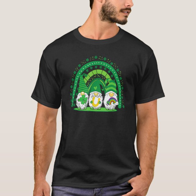 Happy St Patrick's Day Three Gnomes Shamrock Rainb T-Shirt (Vorderseite)