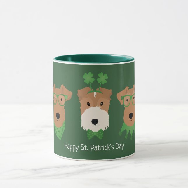 Happy St Patricks Day Welsh Wire Fox Terrier Dogs Tasse (Zentrum)