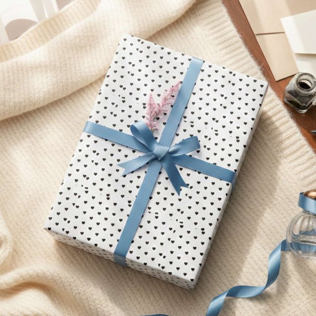 Happy Valentine’s Day Black Heart Design  Geschenkpapier (Von Creator hochgeladen)