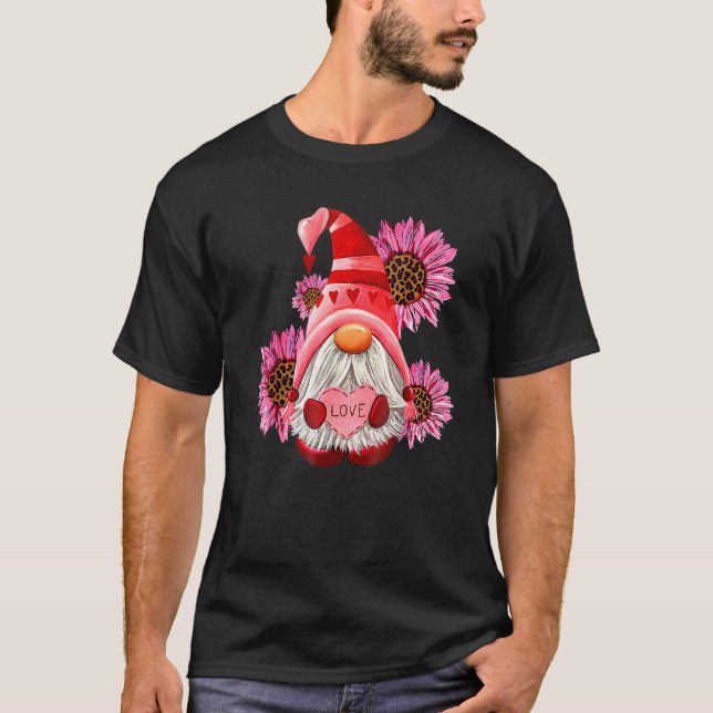 Happy Valentine's Day Gnome mit Leopard Sonnenblum T-Shirt (Vorderseite)