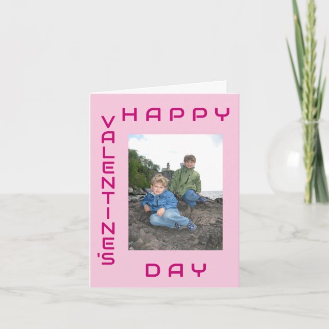 Happy Valentine's Day Pink Editable Holiday Foto Karte (Vorderseite)