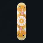 Happy Yellow Duck Skateboard Smile Funny Gift<br><div class="desc">Skateboards mit Funny Yellow Duck Playful Wink Happy Lächeln Cartoon Zeichn und Text - oder wählen / Fügen Sie Ihren einzigartigen Text / Schriftart / Farbe - Machen Sie Ihre speziellen Skateboards Geschenk - Größe ändern und verschieben oder entfernen und hinzufügen Elemente / Bild mit Anpassungs-Tool ! - Zeichn und...</div>