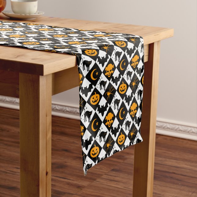 Harlequin Black and White Diamond Pattern Kurzer Tischläufer (Beispiel)