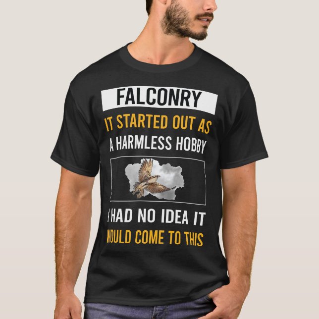 Harmless Hobby Falconry Falconer T-Shirt (Vorderseite)