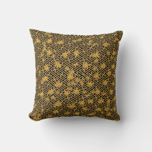 Harmonie in Gold: Sayagata Maple-Blätter Kissen