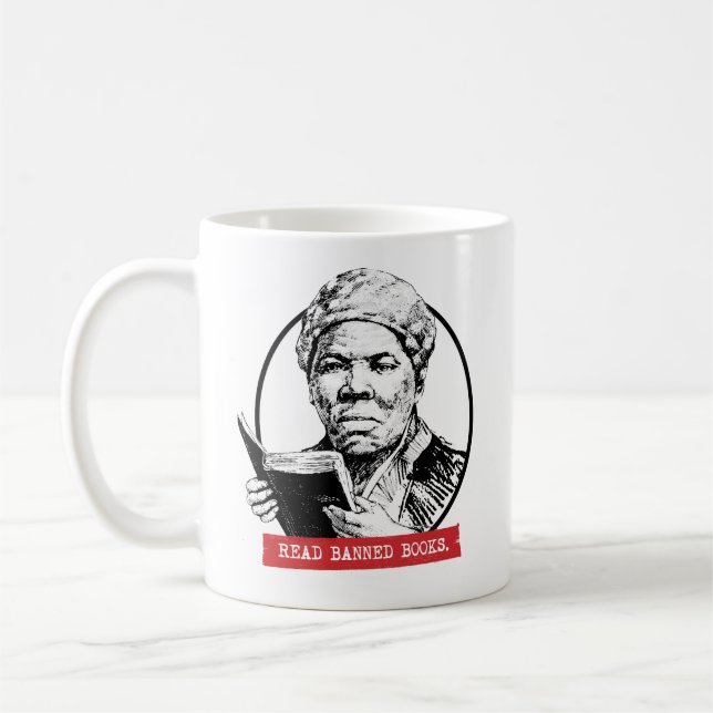 Harriet Tubman liest Banned Books Kaffeetasse (Links)