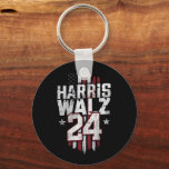 Harris Walz 2024 Kamala Harris 2024 Tim Walz 2024 Schlüsselanhänger<br><div class="desc">Harris Walz 2024 Kamala Harris 2024 Tim Walz 2024 USA Flag</div>