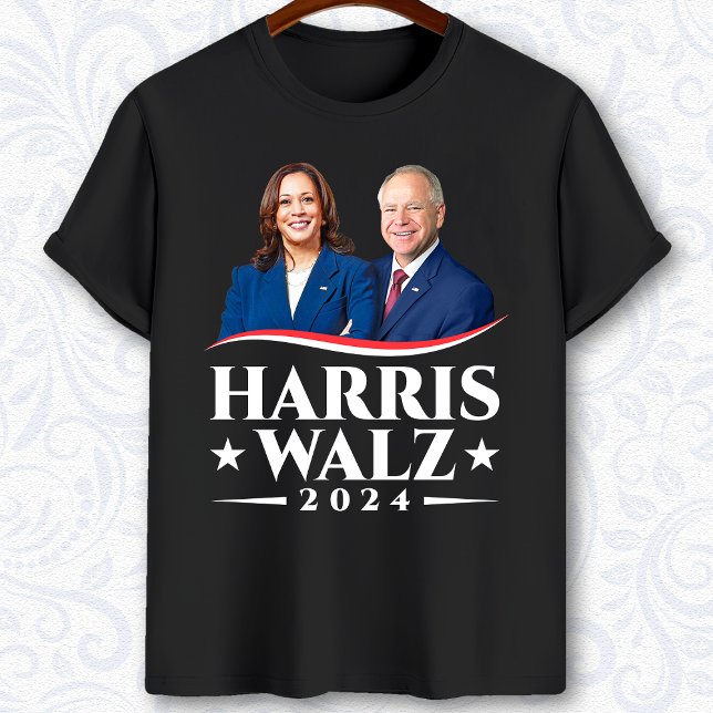 Harris Walz Foto zur Wahl 2024 T-Shirt (Von Creator hochgeladen)
