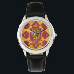 Harry Potter | Gryffindor QUIDDITCH™ Wappen Armbanduhr<br><div class="desc">Mit diesem Vintagen Design aus der Welt von Harry Potter präsentieren Sie die tapfersten Hogwarts Häuser. Ein klassischer Tartan mit Quidditch-Thema, komplett mit Broomsticks und diesem wunderschönen goldenen Schnabel. Inspiriert von der Hit-Kid-Serie und dem Geist von J.K. Rowling, repräsentiert dieses farbenfrohe, karierte Muster alle Werte von Gryffindor und ist ein...</div>