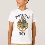 Harry Potter | Hogwarts Birthday Boy T - Shirt<br><div class="desc">Feiern Sie einen magischen Geburtstag mit diesem bezaubernden Hogwarts-Design, das von der Wizards World of Harry Potter inspiriert wurde. Mit seinen ikonischen Elementen ist es perfekt, um eine Touch von zauberhaftem Charme zu jeder Geburtstagsfeier zu bringen. Eine schöne Wahl für Fans, die die Magie von Harry Potter Liebe.</div>