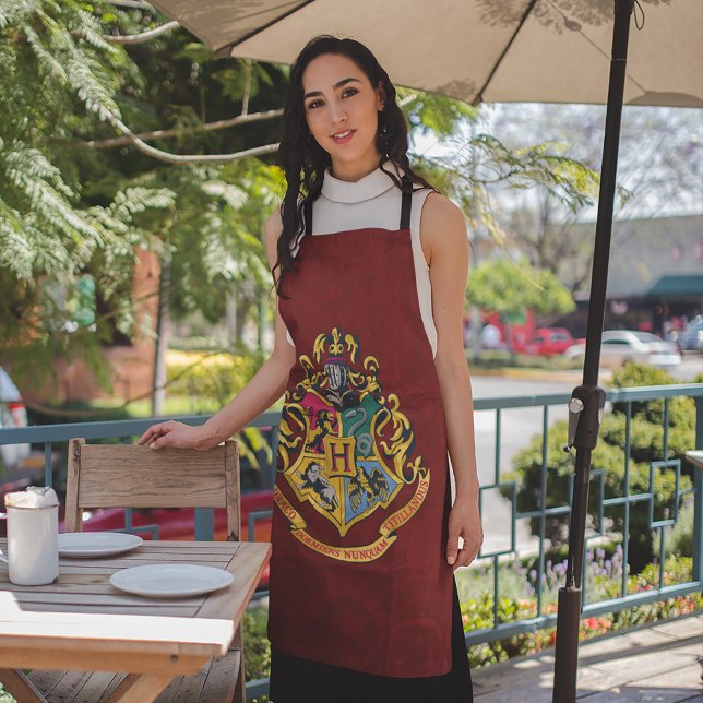 Harry Potter | Hogwarts-Wappen - Vollfarbe Schürze (Person wearing apron)