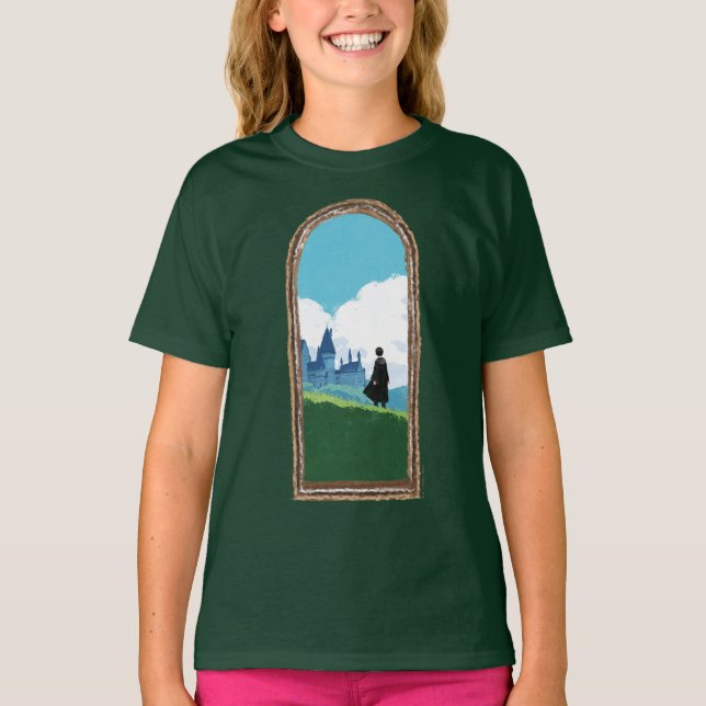 HARRY POTTER™ mit Blick auf das Schloss HOGWARTS™ T-Shirt (Vorderseite)