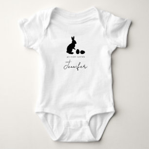 Hase und Eier in Schwarz mit Namen Mein erstes Ost Baby Strampler