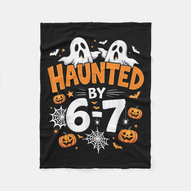 Haunted By 67 Funny Pumpkin And Ghost Halloween Co Fleecedecke (Vorderseite)
