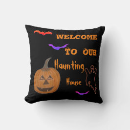 Haunting Halloween Throw Kissen