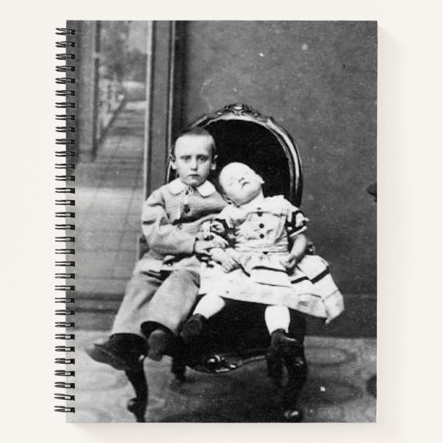 Haunting Vintage Sibling Portrait  Notizbuch (Vorderseite)