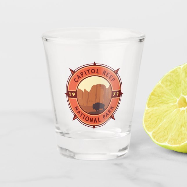 Hauptstadt Reef Nationalpark Bison Retro Kompass Schnapsglas (Vorderseite)