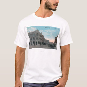 Hauptstraßen-Szene mit Pferdewagen und T-Shirt