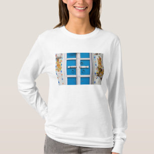 Haus blau gestrichen, Udaipur, Rajasthan, Indien T-Shirt
