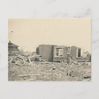 Haus durch Naturkatastrophe zerstört Postkarte