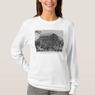 Haus im Arfak Dorf von Memiwa, Neu-Guinea T-Shirt