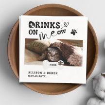 Hauskatze Name Custom Foto Drinks on me Funny