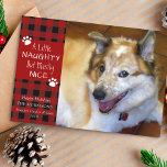 Haustier Hund naughty und Nice Red Black Kariert Feiertagskarte<br><div class="desc">Fügen Sie Ihr schelliges, aber niedliches Hund oder Welpen-Foto zu dieser humorvollen Weihnachtskarte mit dem lustigen Sprichwort A LITTLE NAUGHTY, ABER MOSTLY NICE mit Hundepapikten, Rot-und Schwarzbüffel-Karo kariert und Ihre individuelle Begrüßung hinzu (das Beispiel zeigt GLÜCKLICHE FERIEN). HILFE: Für Hilfe bei der Modifizierung oder Personalisierung des Designs, bei Farbänderungen, bei...</div>