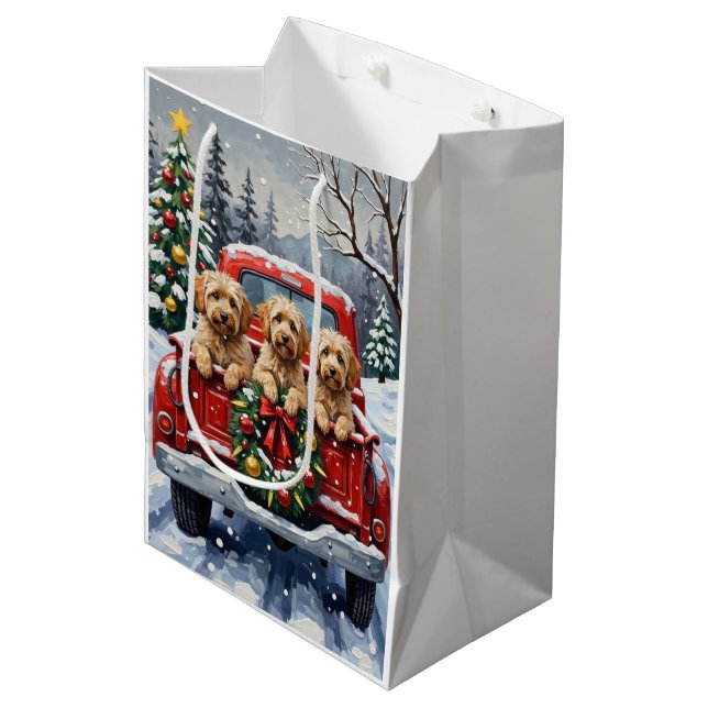 Havanese Christmas Red Truck Holiday Mittlere Geschenktüte (Vorderseite Schrägansicht)