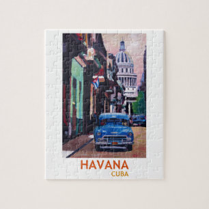 Havanna auf Kuba  - El Capitolo mit Oldtimer