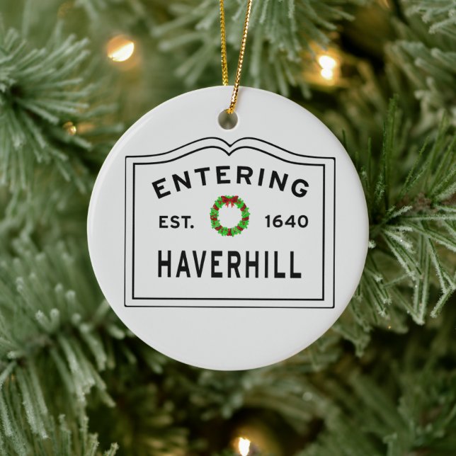 Haverhill, MA Holiday Wreath Keramik Ornament (Baum)