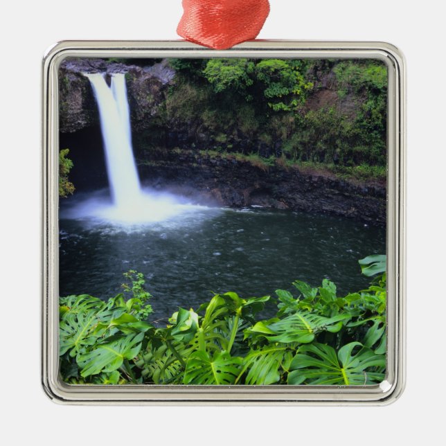 Hawaii, Big Island, Hilo, Rainbow Falls, Lush Silbernes Ornament (Vorne)
