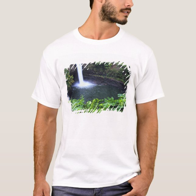 Hawaii, Big Island, Hilo, Rainbow Falls, Lush T-Shirt (Vorderseite)