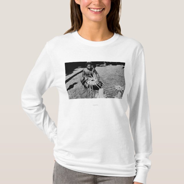 Hawaii - Mann, der Kokosnuss-Hut-Fotografie macht T-Shirt (Vorderseite)
