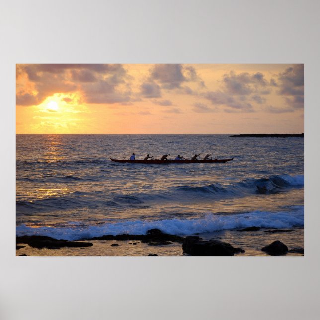 Hawaiian Outrigger Canoe bei Sunset Poster (Vorne)
