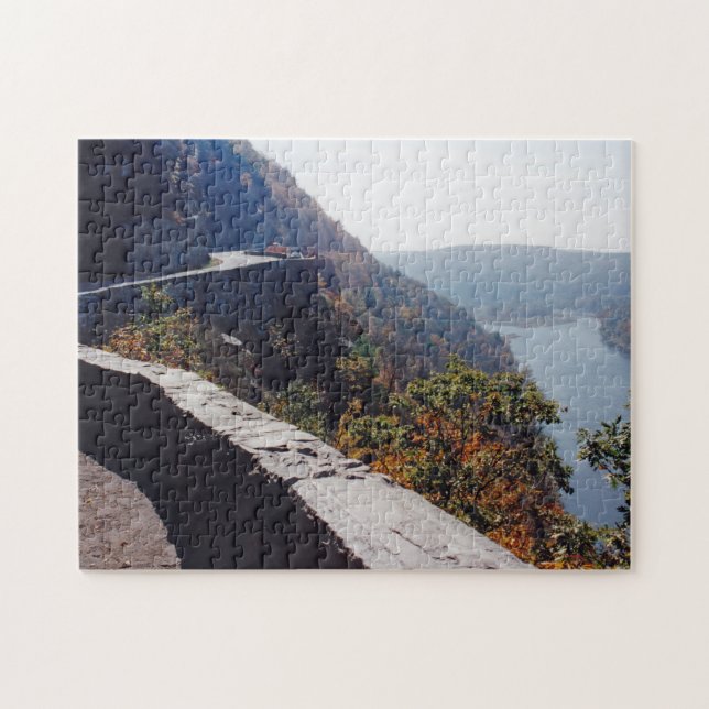 Hawksnest (Horizontal)