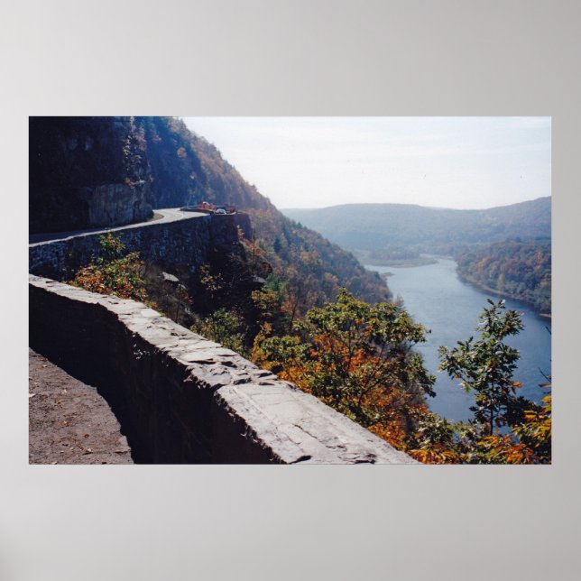 Hawksnest Poster (Vorne)