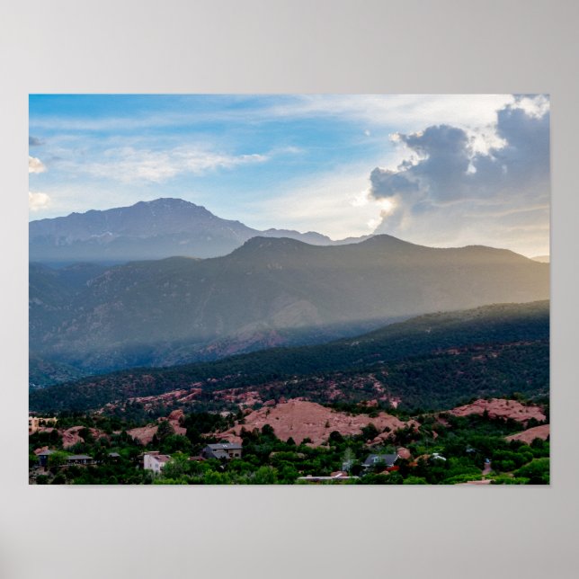 Hazy Pikes Peak Sunset Poster (Vorne)