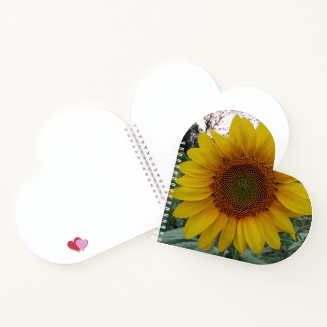 Heart Shaped Notebook with Bright Sunflower Cover Notizbuch (Innenseite)