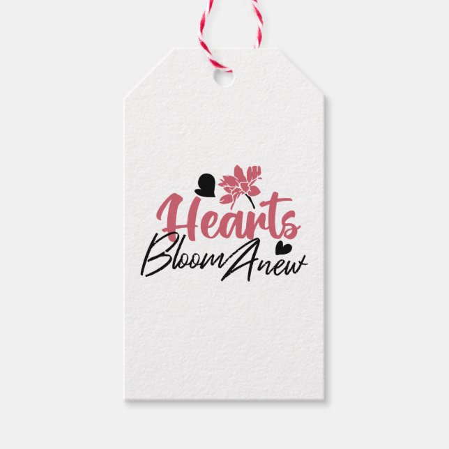 Hearts Bloom new - inspirierendes Blumenzitat Geschenkanhänger (Vorderseite)