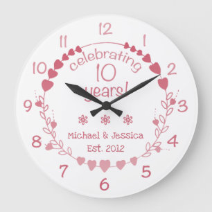 Hearts zum 10. Hochzeitstag Große Wanduhr